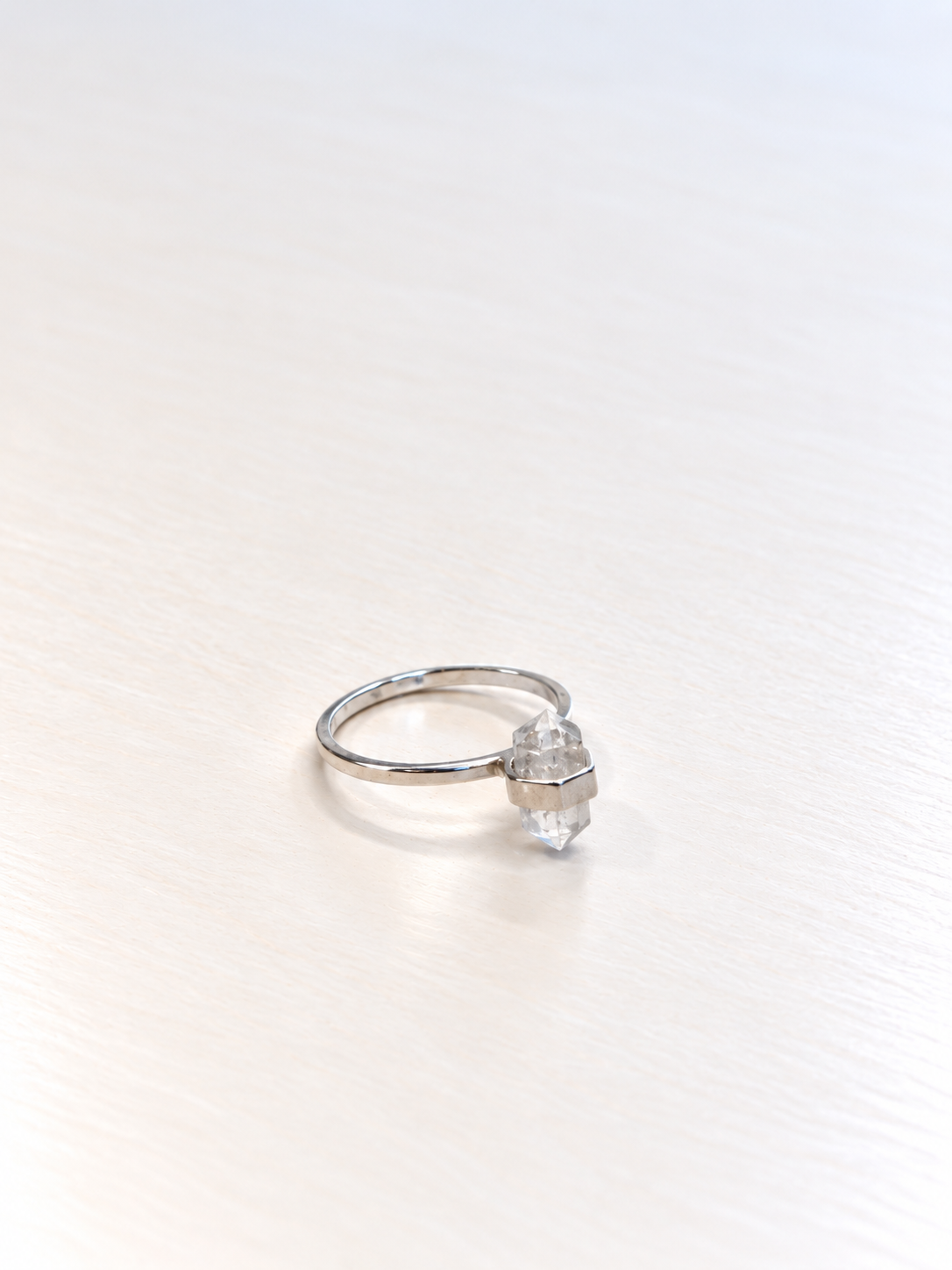 tiny calm ring | clear quartz | warehouse sale | size 7