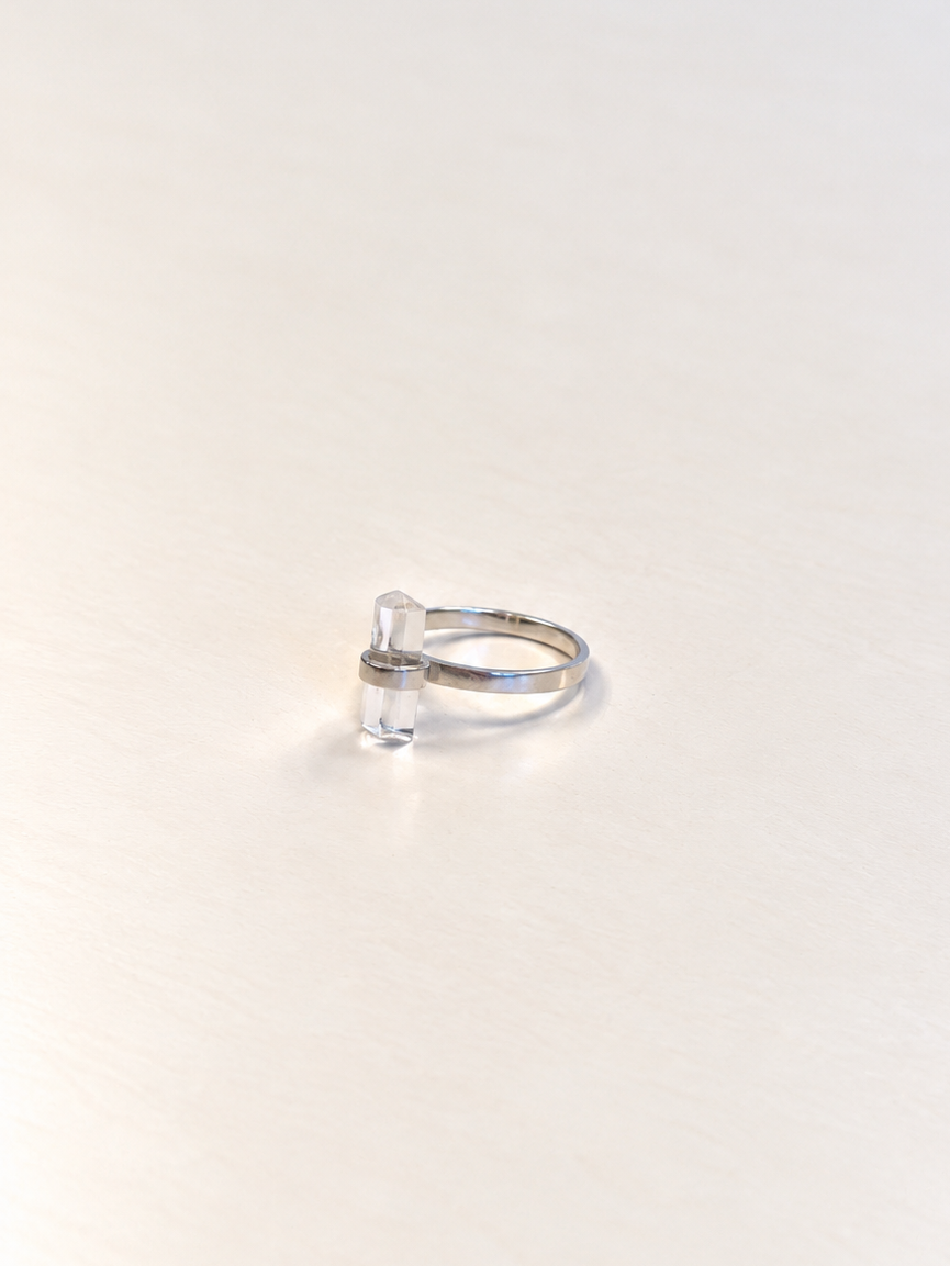 rectangle bar ring | clear quartz | warehouse sale | size 7