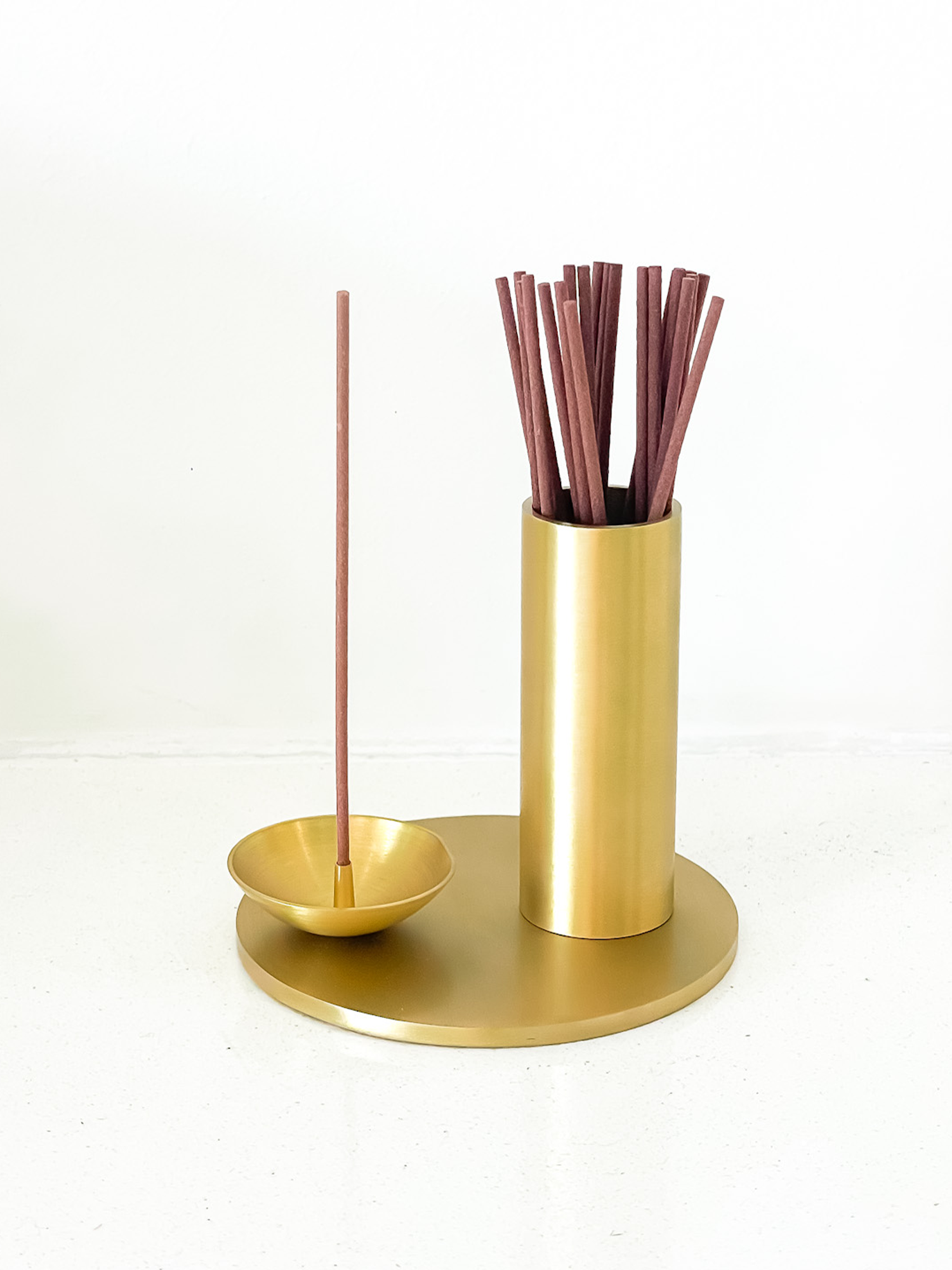 illuminate incense holder | brass